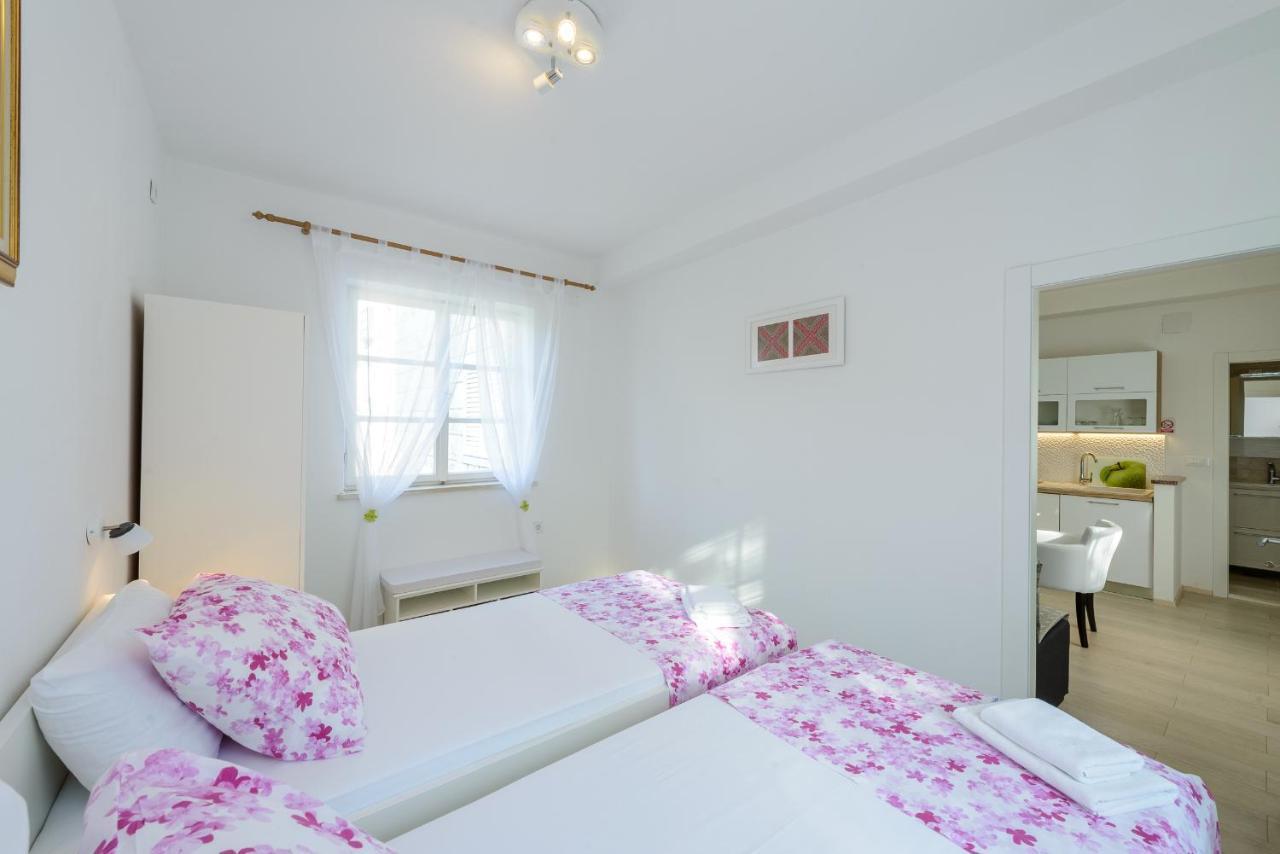 Sb Apartment No 3 ดูบรอฟนิก ภายนอก รูปภาพ